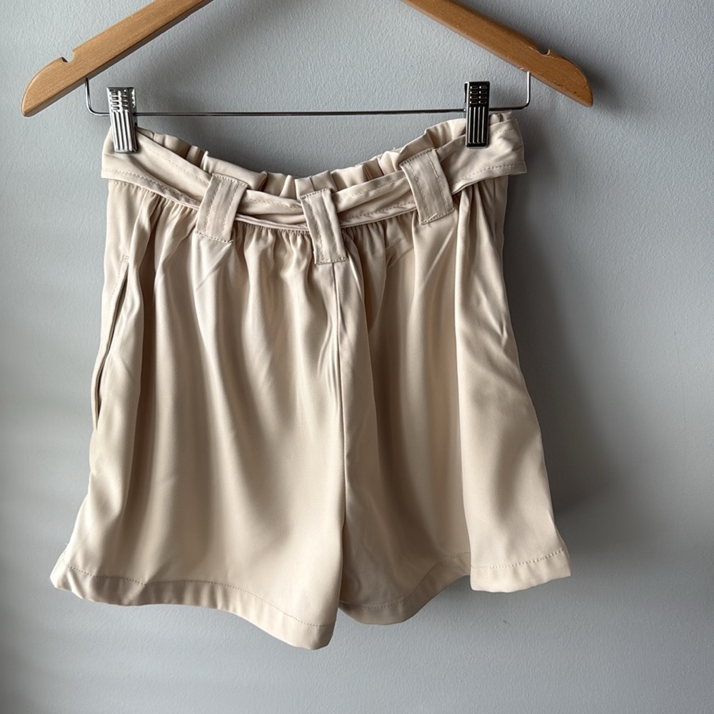 NWT Max Studio High Waist‎ Tie Cream Shorts - Picture 7 of 8